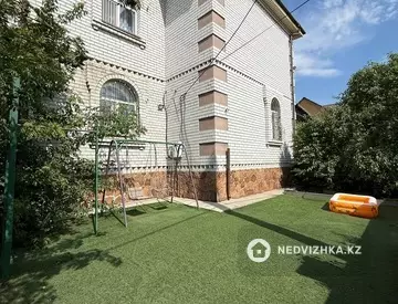 7-комнатный дом, 10 соток, 289 м²