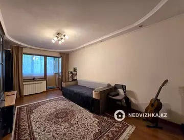 3-комнатная квартира, этаж 2 из 5, 53 м²