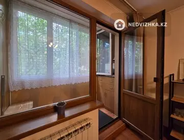 3-комнатная квартира, этаж 2 из 5, 53 м²