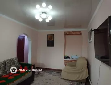 3-комнатная квартира, этаж 2 из 2, 62 м²