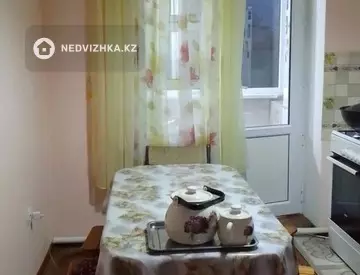 3-комнатная квартира, этаж 2 из 2, 62 м²