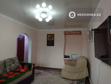 3-комнатная квартира, этаж 2 из 2, 62 м²