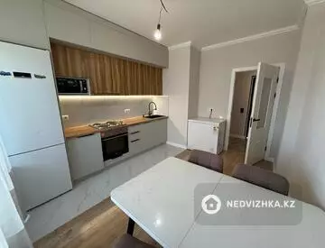 2-комнатная квартира, этаж 3 из 16, 64 м²