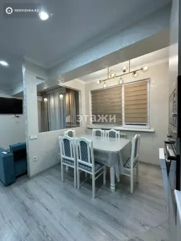 3-комнатная квартира, этаж 9 из 10, 60 м²