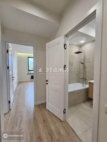 2-комнатная квартира, этаж 4 из 13, 58 м²