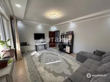 2-комнатная квартира, этаж 3 из 6, 65 м²