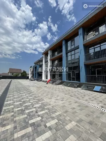 388 м², 4-комнатная квартира, этаж 1 из 2, 388 м², изображение - 0