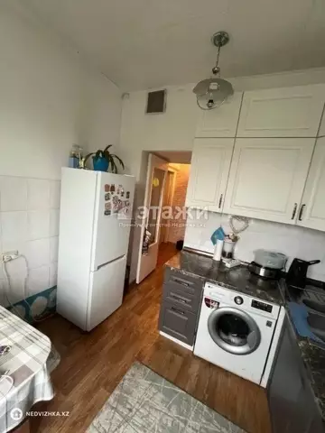 1-комнатная квартира, этаж 8 из 9, 41 м²