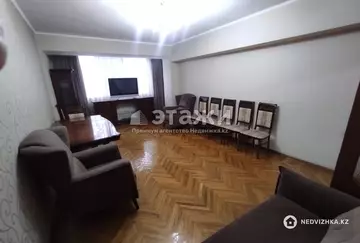 3-комнатная квартира, этаж 2 из 5, 101 м²