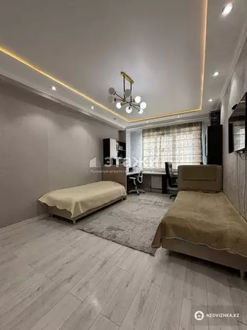 3-комнатная квартира, этаж 13 из 18, 97 м²
