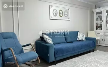 2-комнатная квартира, этаж 8 из 9, 60 м²