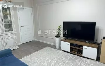2-комнатная квартира, этаж 8 из 9, 60 м²
