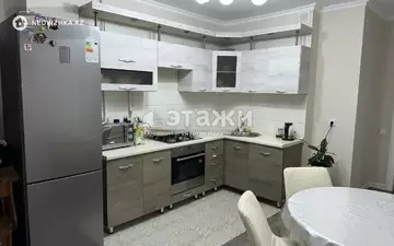 2-комнатная квартира, этаж 8 из 9, 60 м²