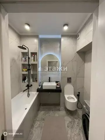 57 м², 2-комнатная квартира, этаж 2 из 12, 57 м², изображение - 1