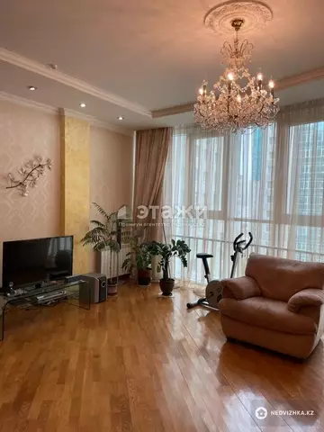 2-комнатная квартира, этаж 12 из 20, 75 м², на длительный срок