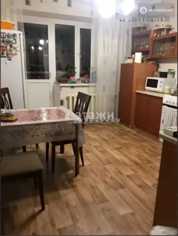 2-комнатная квартира, этаж 7 из 13, 67 м²