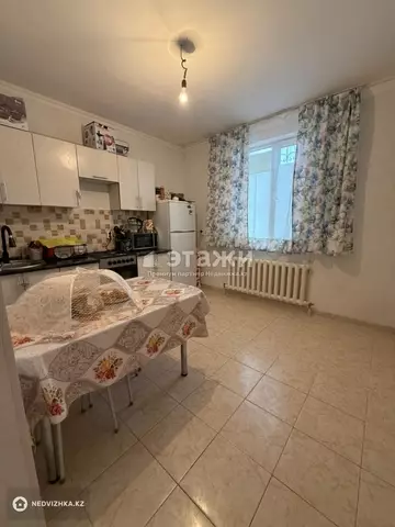 1-комнатная квартира, этаж 12 из 12, 40 м²