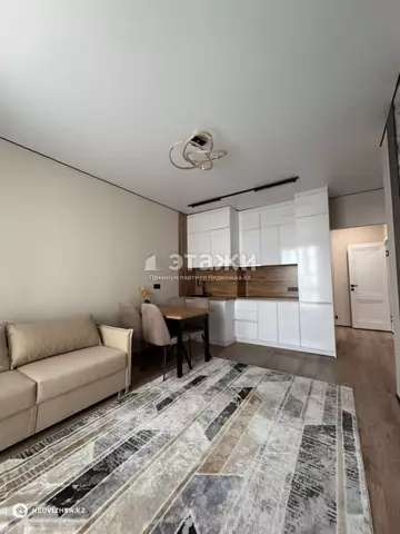 2-комнатная квартира, этаж 9 из 9, 45 м²
