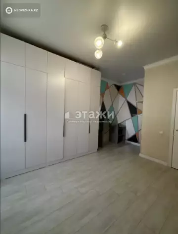 2-комнатная квартира, этаж 4 из 9, 57 м²