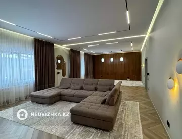 6-комнатный дом, 10 соток, 373 м²