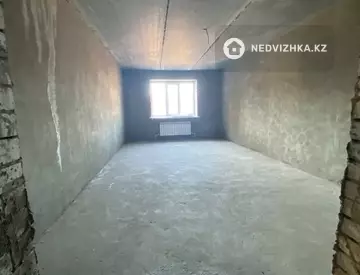 2-комнатная квартира, этаж 4 из 5, 150 м²