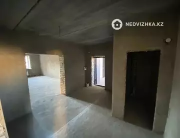2-комнатная квартира, этаж 4 из 5, 150 м²
