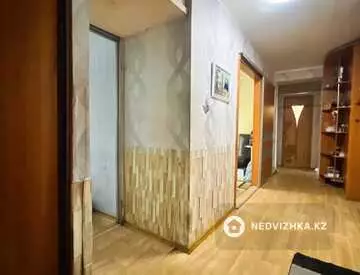 4-комнатная квартира, этаж 4 из 9, 86 м²