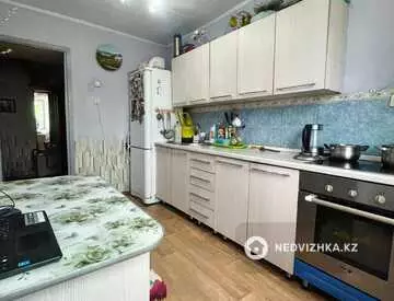 4-комнатная квартира, этаж 4 из 9, 86 м²