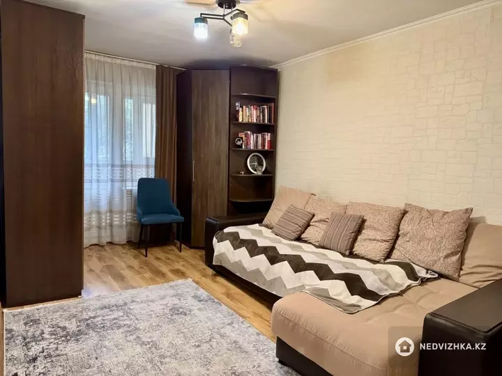 30 м², 1-комнатная квартира, этаж 2 из 5, 30 м², изображение - 1