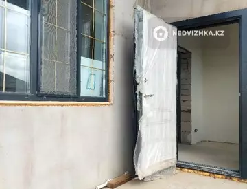 4-комнатная часть дома, 12 соток, 220 м²
