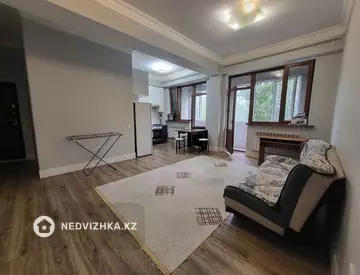 2-комнатная квартира, этаж 4 из 6, 50 м², на длительный срок