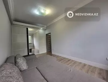 2-комнатная квартира, этаж 4 из 6, 50 м², на длительный срок