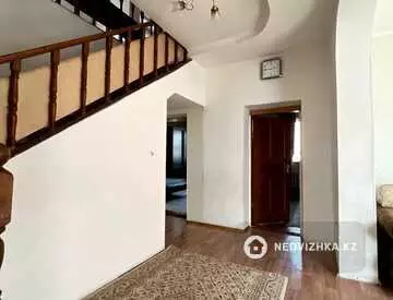 180 м², 6-комнатный дом, 8 соток, 180 м², на длительный срок, изображение - 4