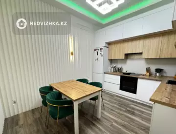 2-комнатная квартира, этаж 8 из 18, 72 м²