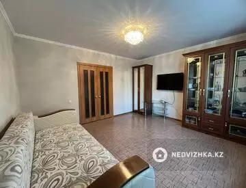 2-комнатная квартира, этаж 3 из 3, 53 м²