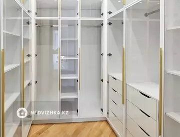 196 м², 4-комнатная квартира, этаж 2 из 3, 196 м², изображение - 17