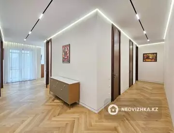 196 м², 4-комнатная квартира, этаж 2 из 3, 196 м², изображение - 28