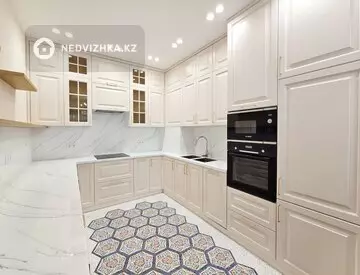 196 м², 4-комнатная квартира, этаж 2 из 3, 196 м², изображение - 1