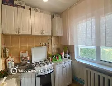 3-комнатная квартира, этаж 4 из 5, 48 м²