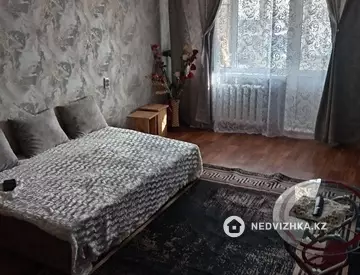 1-комнатная квартира, этаж 3 из 5, 32 м², на длительный срок