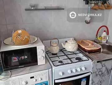 1-комнатная квартира, этаж 3 из 5, 32 м², на длительный срок