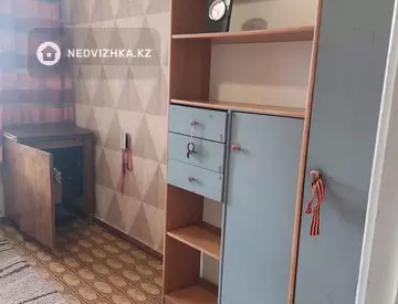 2-комнатная квартира, этаж 9 из 9, 43 м²