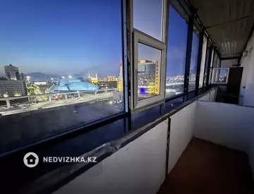 2-комнатная квартира, этаж 10 из 10, 74 м²