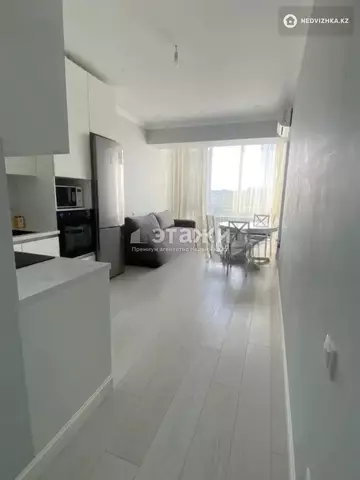 2-комнатная квартира, этаж 4 из 12, 54 м²