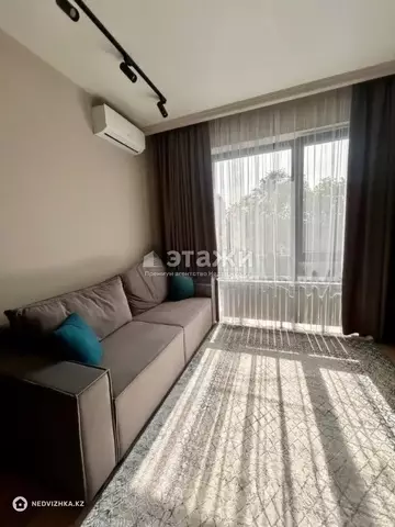 3-комнатная квартира, этаж 3 из 10, 60 м²