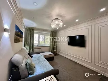4-комнатная квартира, этаж 1 из 5, 87 м²