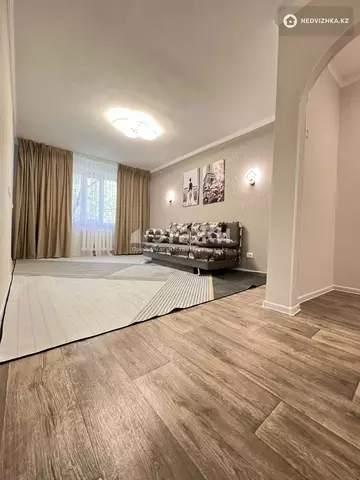 2-комнатная квартира, этаж 3 из 4, 40 м²