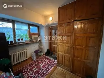 3-комнатная квартира, этаж 4 из 7, 70 м²