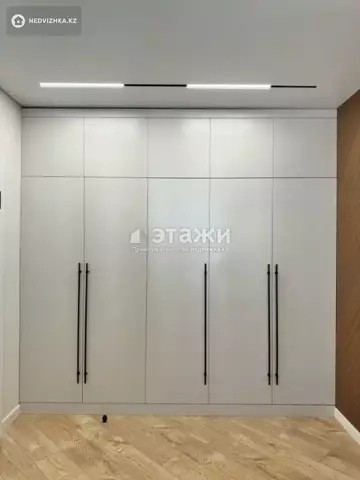 2-комнатная квартира, этаж 12 из 13, 55 м²