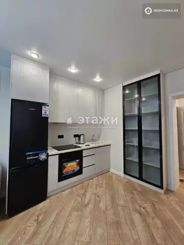 2-комнатная квартира, этаж 12 из 13, 55 м²